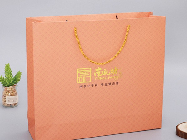 手提袋_山东包装盒厂_济南云顶国际包装有限公司